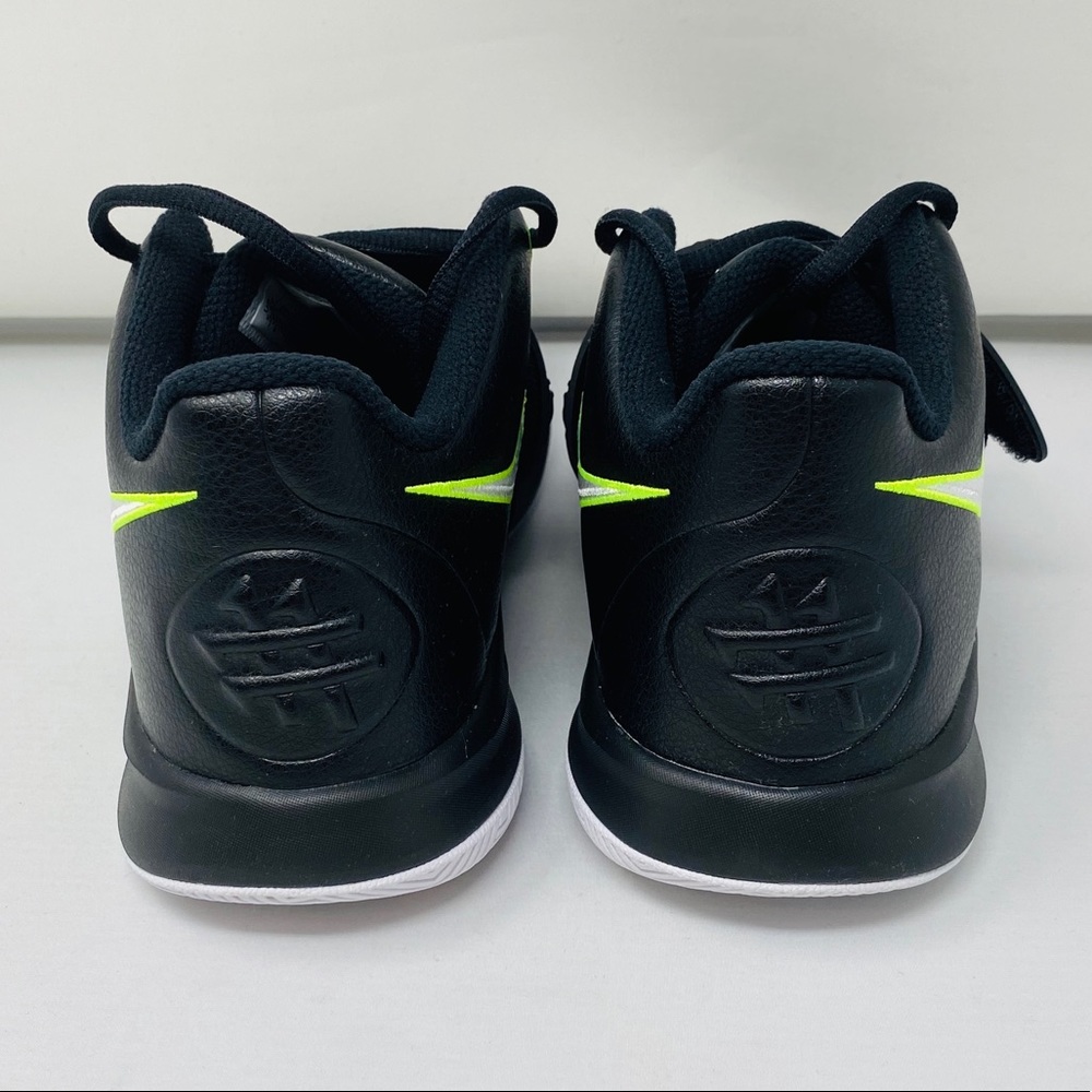 NIB**KYRIE FLYTRAP III**US 5.5***$85 - Picture 8 of 9